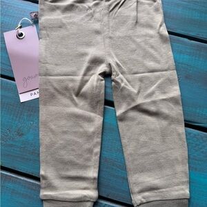 Goumi Olive Green Leggings - Stretchy Everyday Bottoms